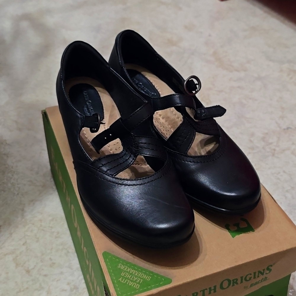 Earth Origins Regina Shoes